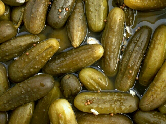 Full sour pickle - Click Image to Close